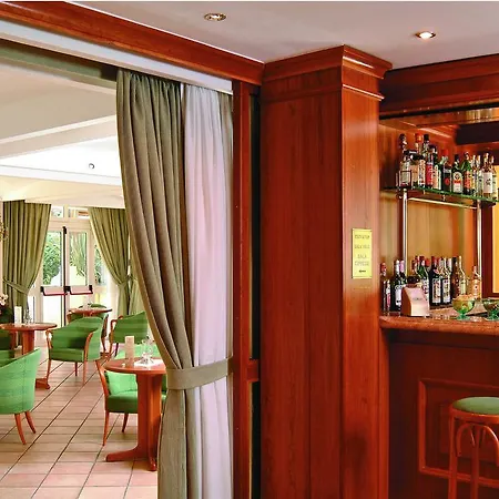 Montespina Park 4* Νάπολη