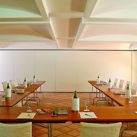 蒙特斯皮娜公园酒店 酒店 4*