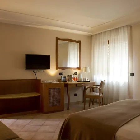 蒙特斯皮娜公园酒店 酒店