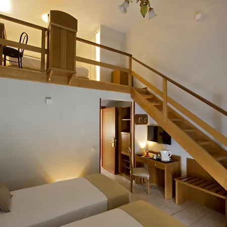 فندق Montespina Park 4*