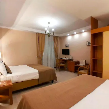 فندق Montespina Park 4*